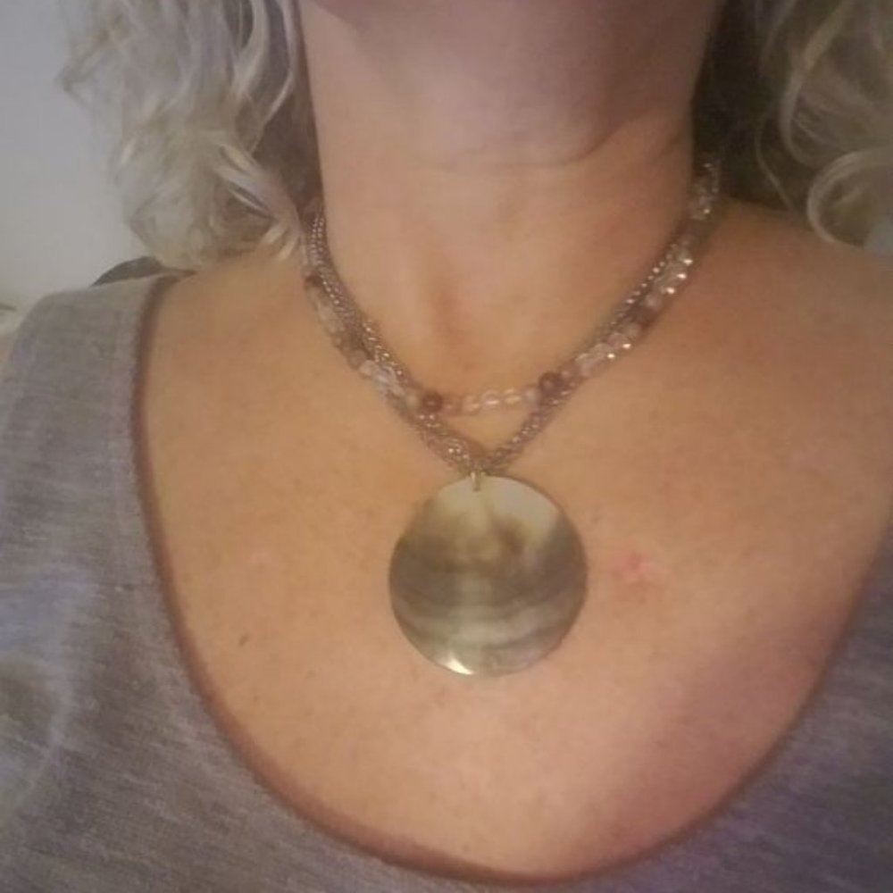 NECKLACE - CHAIN AND SMALL BEADS (BROWN, TAUPE AND CLEAR) WITH BACK CLASP